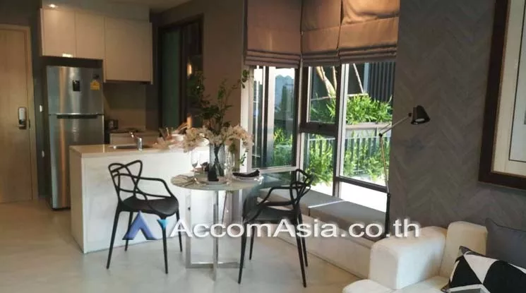  1 Bedroom  Condominium For Rent in Sukhumvit, Bangkok  near BTS Ekkamai (AA19972)