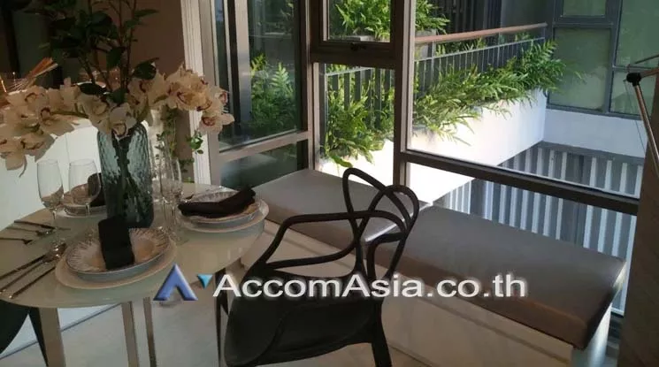  1 Bedroom  Condominium For Rent in Sukhumvit, Bangkok  near BTS Ekkamai (AA19972)