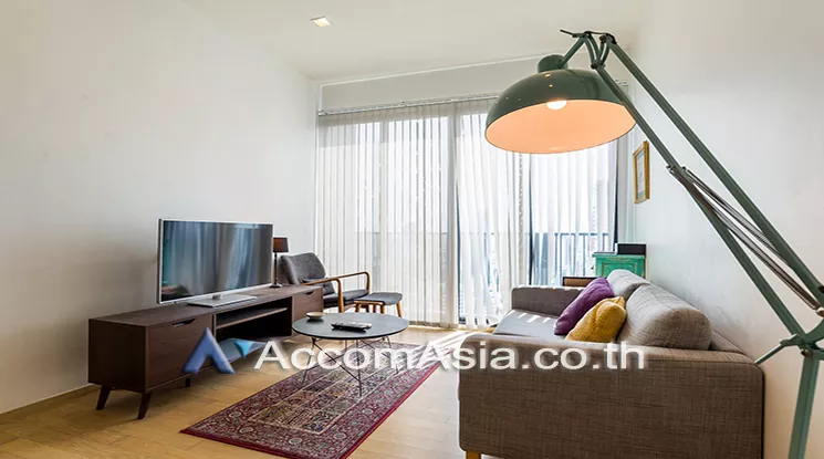  1 Bedroom  Condominium For Rent in Sukhumvit, Bangkok  near BTS Ekkamai (AA19986)