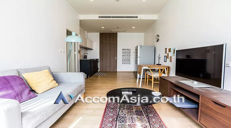  1 Bedroom  Condominium For Rent in Sukhumvit, Bangkok  near BTS Ekkamai (AA19986)