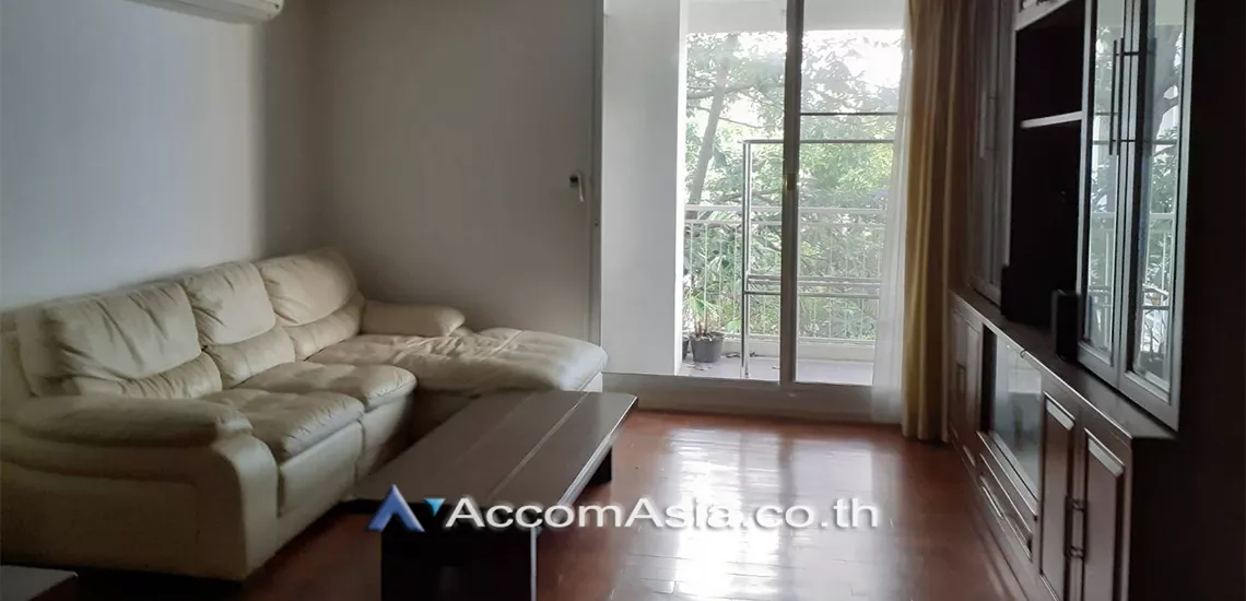  3 Bedrooms  Condominium For Rent in Sukhumvit, Bangkok  near BTS Nana (AA20001)