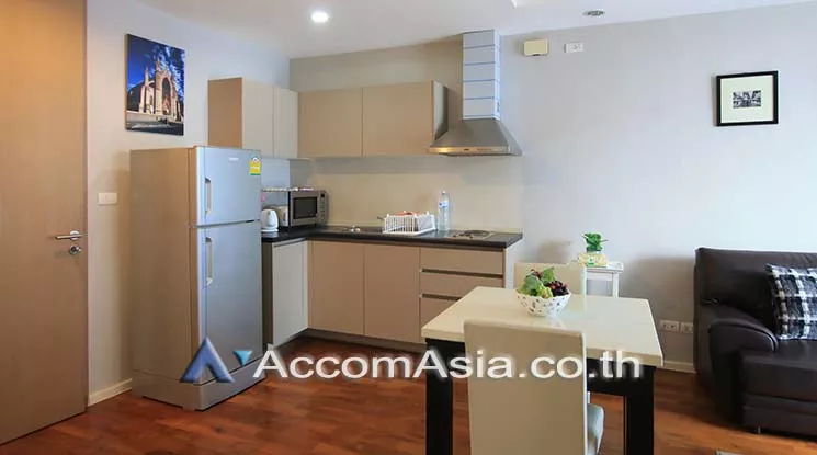  1 Bedroom  Condominium For Rent in Sukhumvit, Bangkok  near BTS Nana (AA20005)