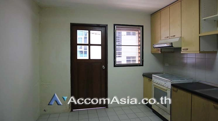  2 Bedrooms  Condominium For Rent & Sale in Sukhumvit, Bangkok  near BTS Thong Lo (AA20028)