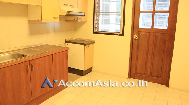  2 Bedrooms  Condominium For Rent & Sale in Sukhumvit, Bangkok  near BTS Thong Lo (AA20029)