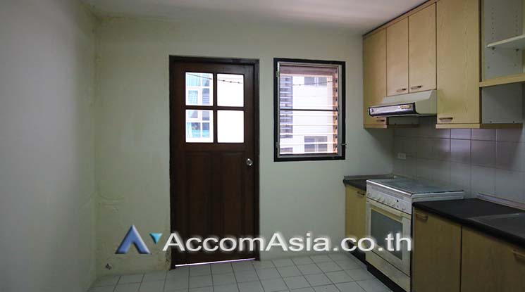  2 Bedrooms  Condominium For Rent & Sale in Sukhumvit, Bangkok  near BTS Thong Lo (AA20032)