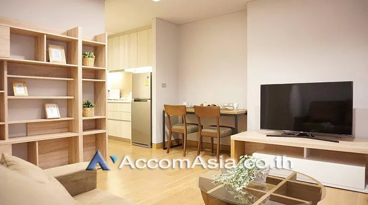  2 Bedrooms  Condominium For Rent in Sukhumvit, Bangkok  near BTS Phrom Phong (AA20103)