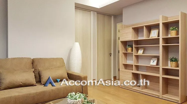  2 Bedrooms  Condominium For Rent in Sukhumvit, Bangkok  near BTS Phrom Phong (AA20103)