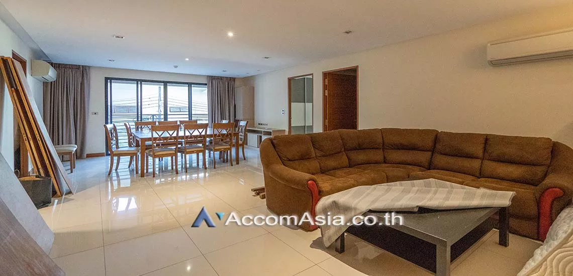  3 Bedrooms  Apartment For Rent in Sukhumvit, Bangkok  near BTS Asok - MRT Sukhumvit (AA20123)