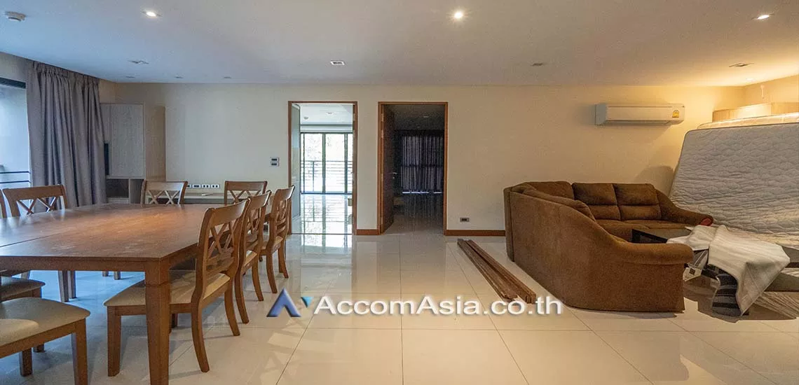  3 Bedrooms  Apartment For Rent in Sukhumvit, Bangkok  near BTS Asok - MRT Sukhumvit (AA20123)