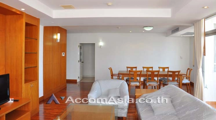 Pet friendly |  3 Bedrooms  Apartment For Rent in Sukhumvit, Bangkok  near BTS Phrom Phong (AA20149)