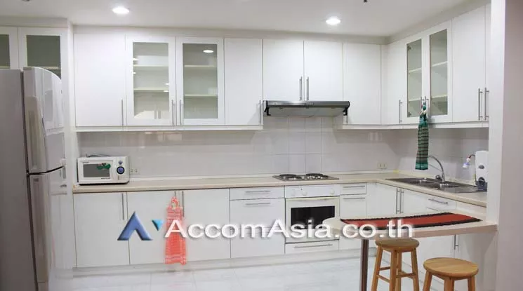  2 Bedrooms  Condominium For Rent in Sukhumvit, Bangkok  near BTS Phrom Phong (AA20171)