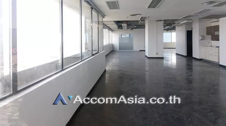 SM tower Office space  for Rent BTS Sanam Pao in Phaholyothin Bangkok