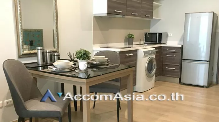  1 Bedroom  Condominium For Rent in Sukhumvit, Bangkok  near BTS Phrom Phong (AA20233)