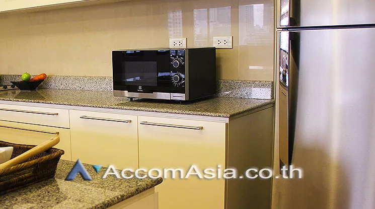 8  2 br Apartment For Rent in Ploenchit ,Bangkok BTS Ratchadamri at Step to Lumpini Park AA20257