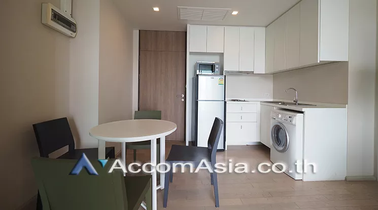  1 Bedroom  Condominium For Rent in Sukhumvit, Bangkok  near BTS Thong Lo (AA20319)