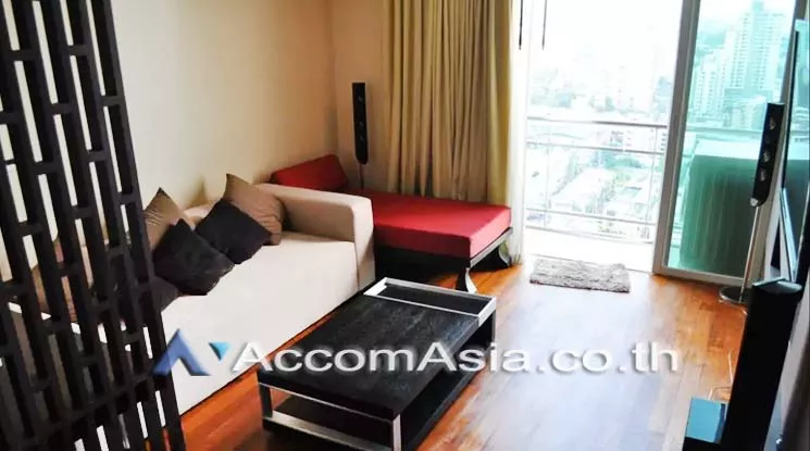  2 Bedrooms  Condominium For Sale in Sukhumvit, Bangkok  near BTS Nana (AA20334)