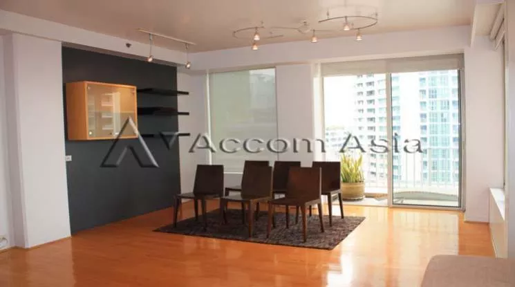  1 Bedroom  Condominium For Rent in Ploenchit, Bangkok  near BTS Chitlom (21232)