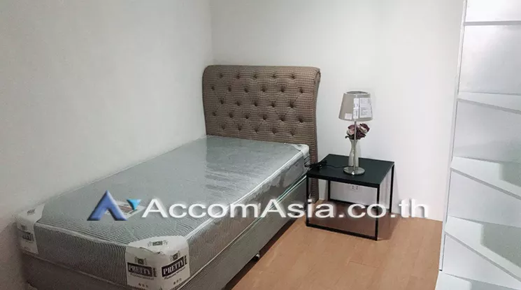  2 Bedrooms  Condominium For Rent in Sukhumvit, Bangkok  near BTS Phrom Phong (AA20398)