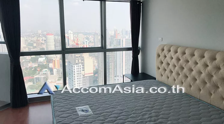  2 Bedrooms  Condominium For Rent in Sukhumvit, Bangkok  near BTS Phrom Phong (AA20398)