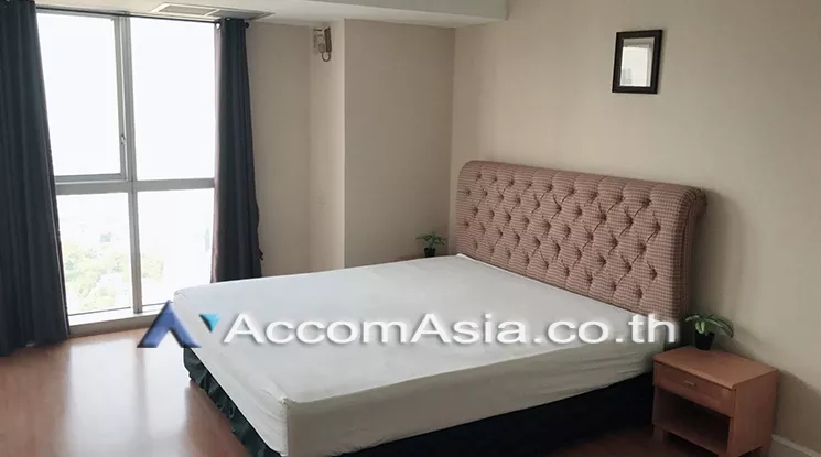  2 Bedrooms  Condominium For Rent in Sukhumvit, Bangkok  near BTS Phrom Phong (AA20402)