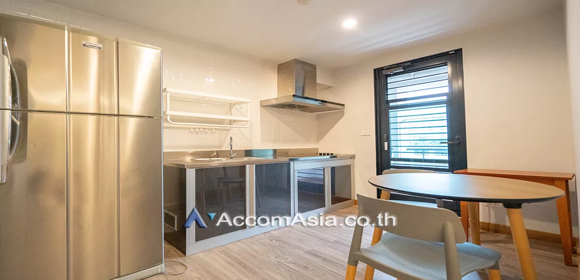 Pet friendly |  1 Bedroom  Apartment For Rent in Sukhumvit, Bangkok  near BTS Asok - MRT Sukhumvit (AA20507)