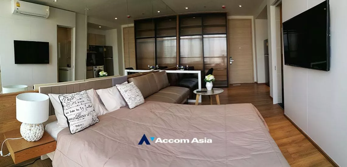  1 Bedroom  Condominium For Rent & Sale in Sukhumvit, Bangkok  near BTS Phrom Phong (AA20561)