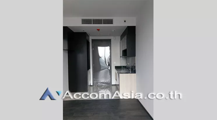  1 Bedroom  Condominium For Sale in Sukhumvit, Bangkok  near BTS Asok - MRT Sukhumvit (AA20562)