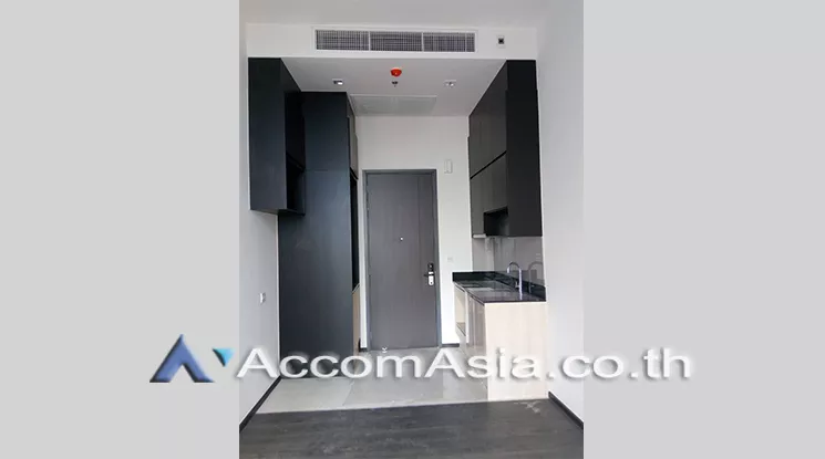  1 Bedroom  Condominium For Sale in Sukhumvit, Bangkok  near BTS Asok - MRT Sukhumvit (AA20563)