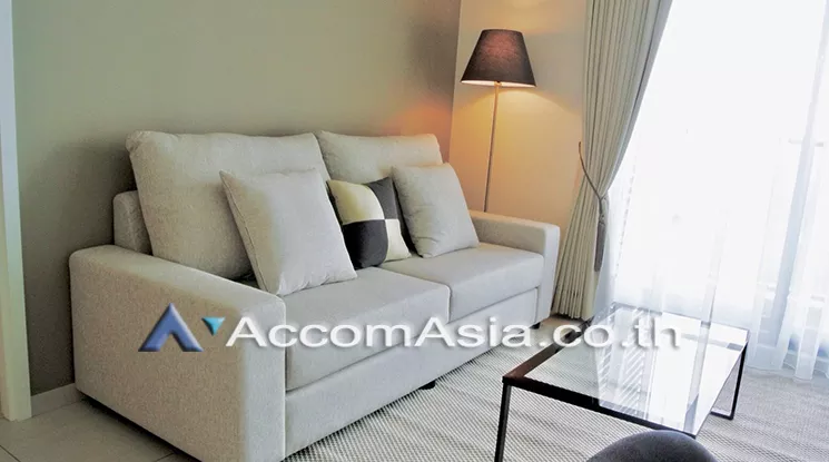  1 Bedroom  Condominium For Rent in Sukhumvit, Bangkok  near BTS Ekkamai (AA20569)