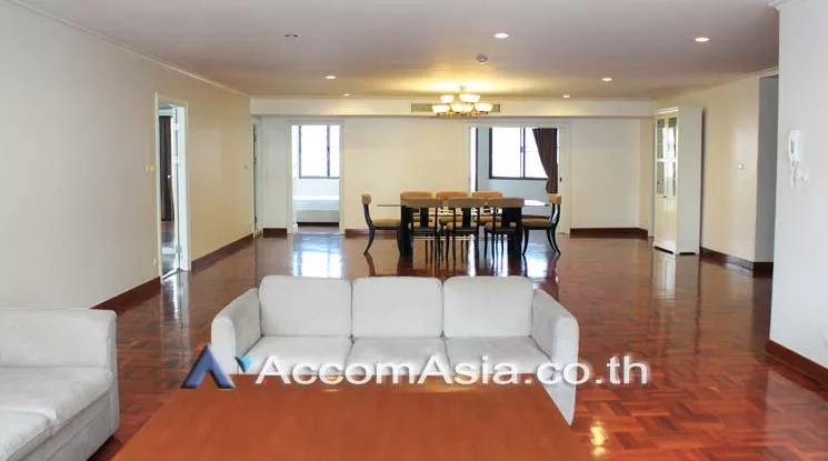  3 Bedrooms  Apartment For Rent in Sukhumvit, Bangkok  near BTS Asok - MRT Sukhumvit (AA20606)