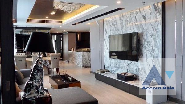  2 Bedrooms  Condominium For Rent & Sale in Sukhumvit, Bangkok  near BTS Phrom Phong (AA20638)