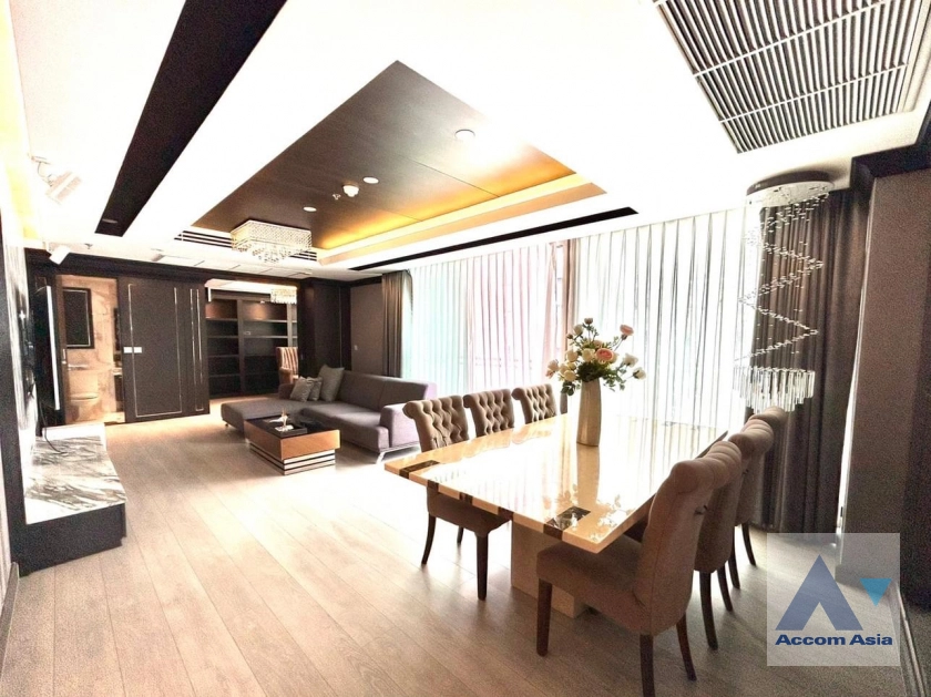  2 Bedrooms  Condominium For Rent & Sale in Sukhumvit, Bangkok  near BTS Phrom Phong (AA20638)