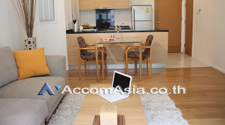  1 Bedroom  Condominium For Rent in Sukhumvit, Bangkok  near BTS Asok - MRT Sukhumvit (AA20640)