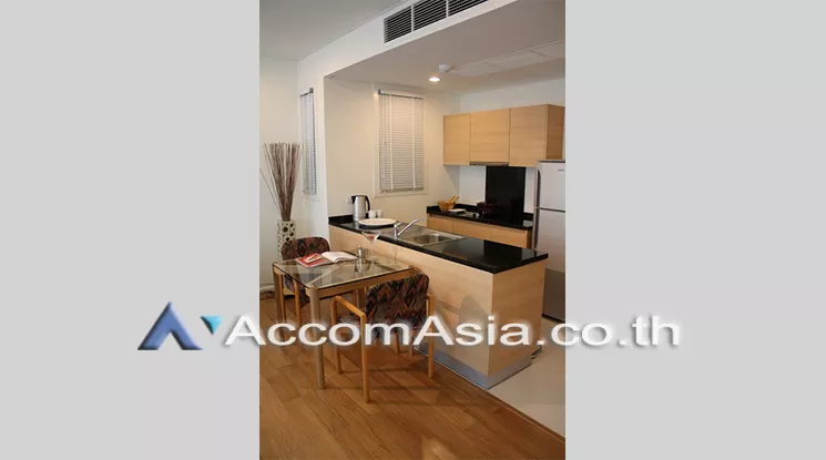  1 Bedroom  Condominium For Rent in Sukhumvit, Bangkok  near BTS Asok - MRT Sukhumvit (AA20640)