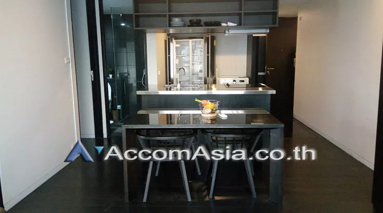  2 Bedrooms  Condominium For Rent in Sukhumvit, Bangkok  near BTS Phrom Phong (AA20653)