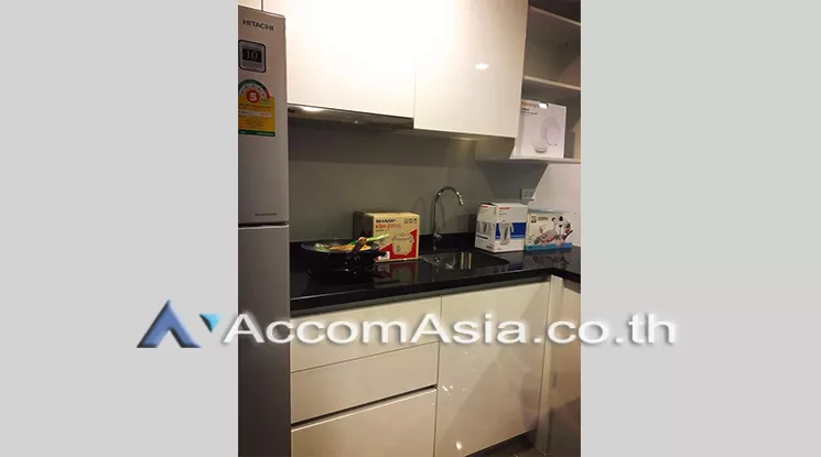  1 Bedroom  Condominium For Sale in Sukhumvit, Bangkok  near BTS Asok - MRT Sukhumvit (AA20703)