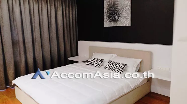  1 Bedroom  Condominium For Rent in Sukhumvit, Bangkok  near BTS Phrom Phong (AA20710)