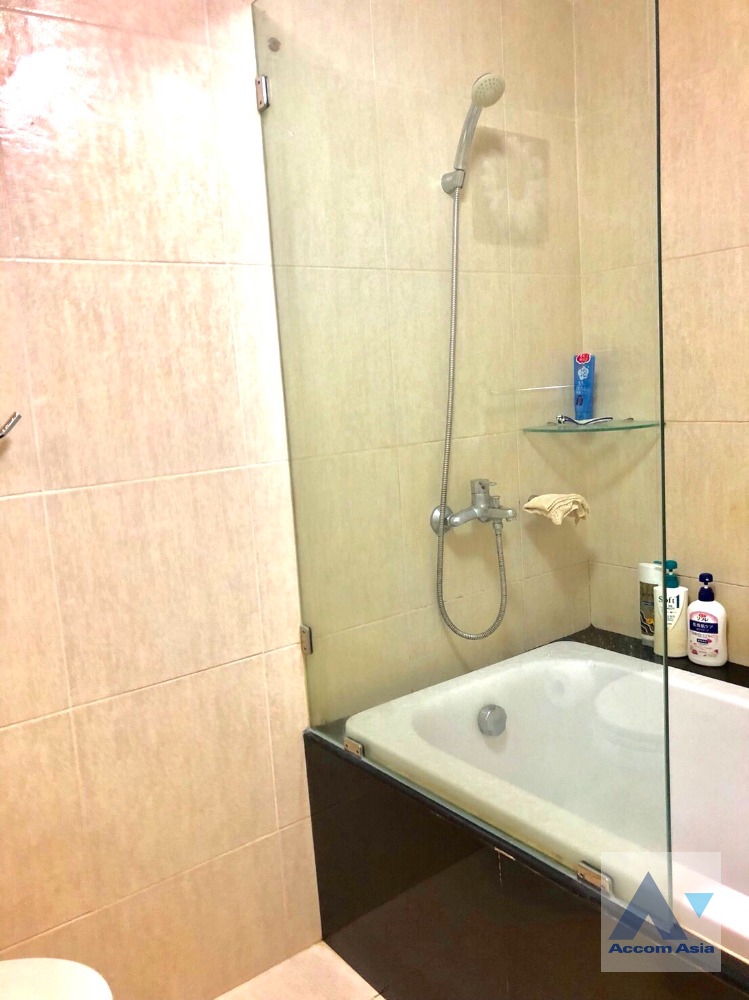 5  1 br Condominium for rent and sale in Sukhumvit ,Bangkok BTS Thong Lo at The Clover AA20721