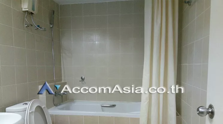  1 Bedroom  Condominium For Rent in Sukhumvit, Bangkok  near BTS Phrom Phong (AA20745)