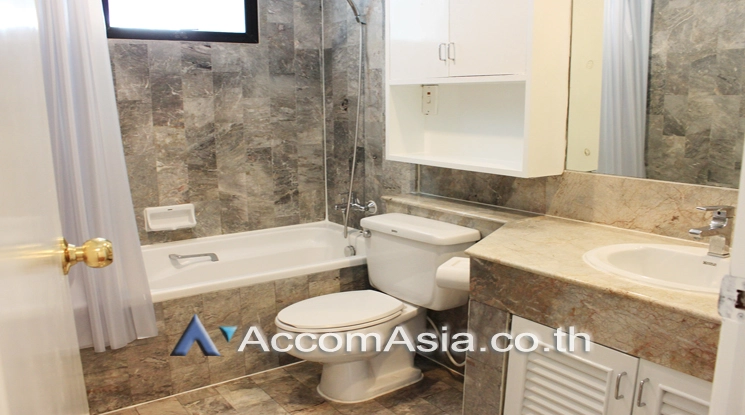 8  5 br Apartment For Rent in Silom ,Bangkok BTS Chong Nonsi at Simply Life AA20805