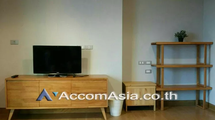  2 Bedrooms  Condominium For Rent in Sukhumvit, Bangkok  near BTS Phrom Phong (AA20865)