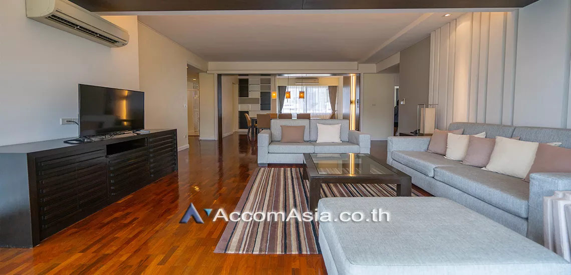 Big Balcony |  3 Bedrooms  Apartment For Rent in Sukhumvit, Bangkok  near BTS Nana (10309)