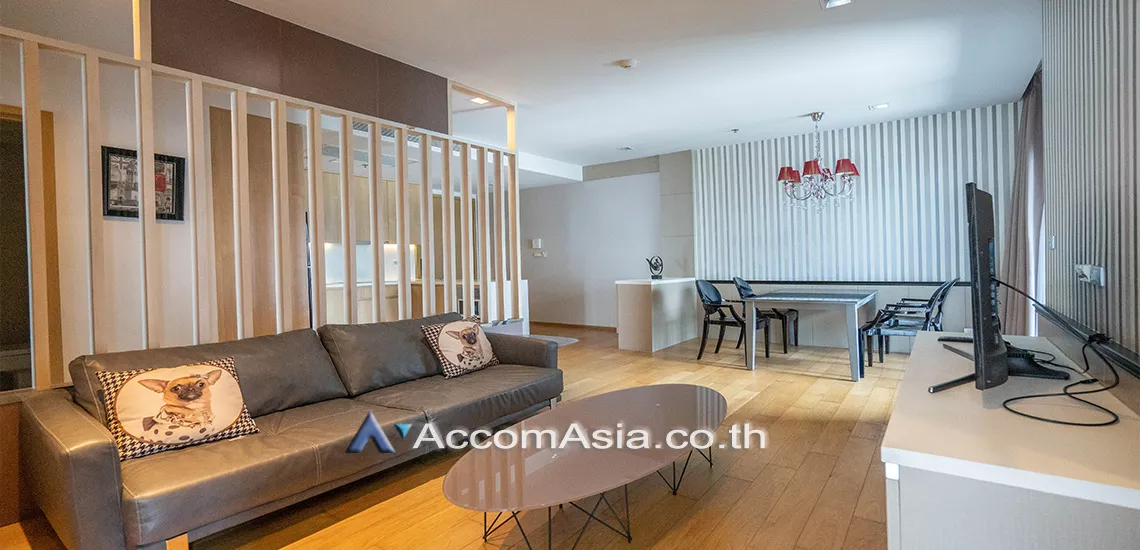  2 Bedrooms  Condominium For Rent in Sukhumvit, Bangkok  near BTS Nana (AA20873)