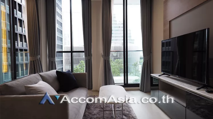  1 Bedroom  Condominium For Rent in Ploenchit, Bangkok  near BTS Ploenchit (AA20875)