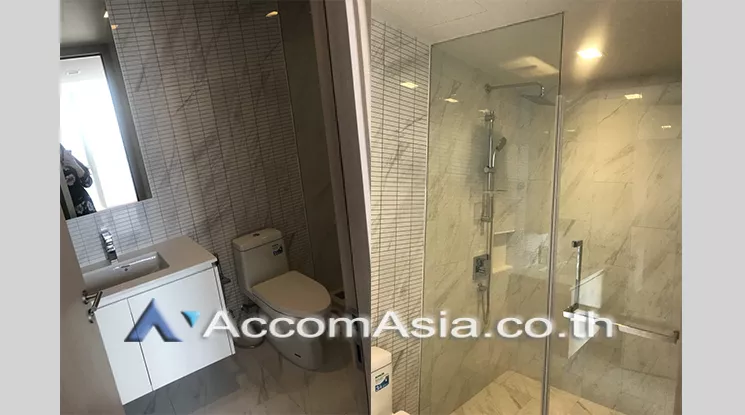  1 Bedroom  Condominium For Sale in Sukhumvit, Bangkok  near BTS Nana (AA20911)