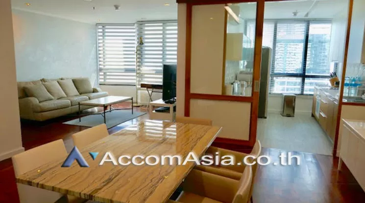  2 Bedrooms  Condominium For Rent in Ploenchit, Bangkok  near BTS Chitlom (AA20913)