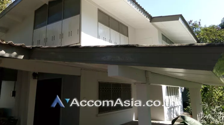  2  2 br House For Rent in phaholyothin ,Bangkok BTS Ari AA20919