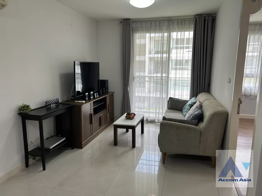  1 Bedroom  Condominium For Sale in Sukhumvit, Bangkok  near BTS Thong Lo (AA20947)