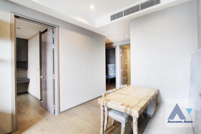 Corner Unit |  2 Bedrooms  Condominium For Sale in Silom, Bangkok  near BTS Surasak (AA20962)