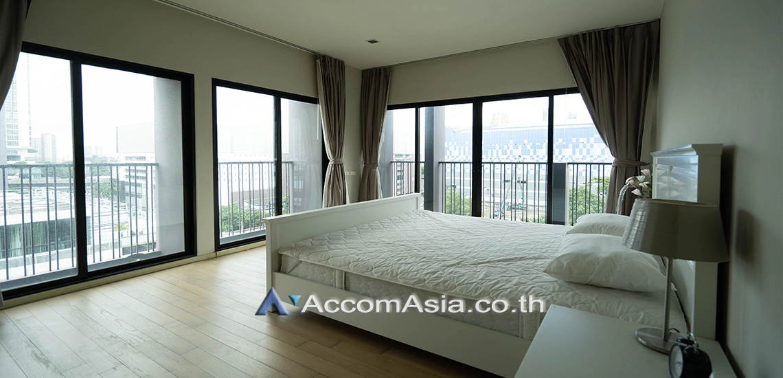  2 Bedrooms  Condominium For Rent & Sale in Sukhumvit, Bangkok  near BTS Ekkamai (AA20965)